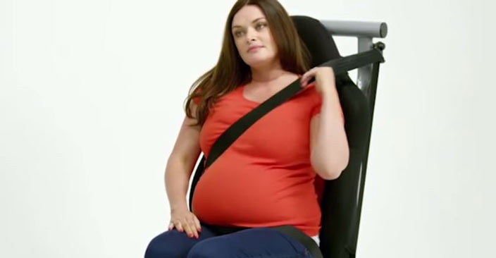 How to wear your seatbelt correctly while pregnant Familyfriendlyhq.ie