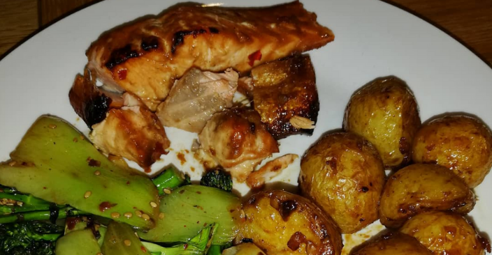 Quick And Easy Salmon Recipe The Family Will Love | Familyfriendlyhq.ie
