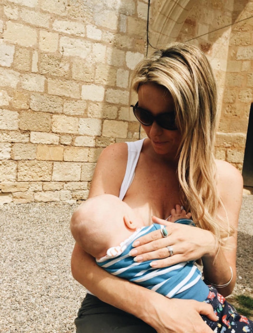 Aisling Hamil breastfeeding