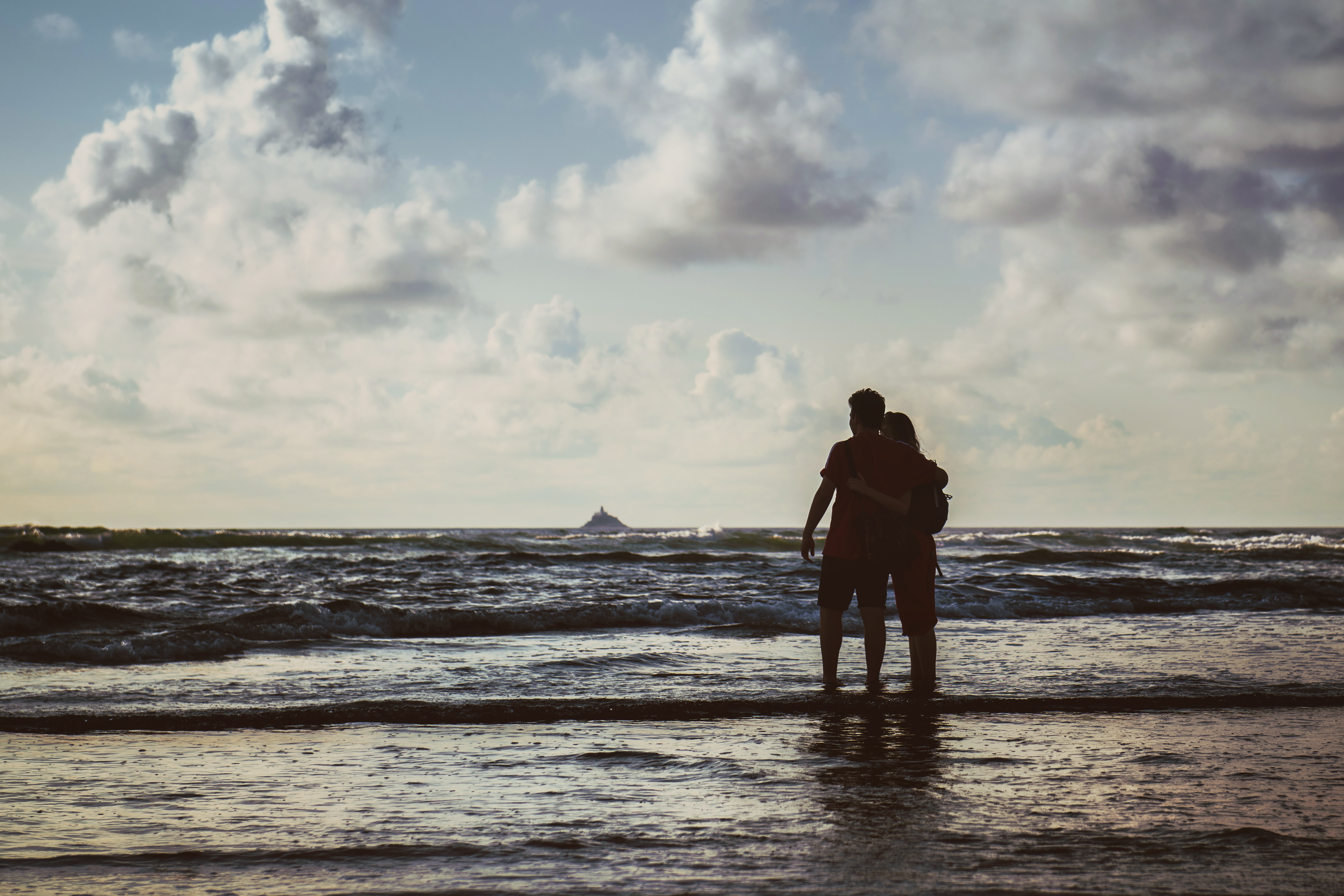 How To Cope When Your Teen Falls In Love 